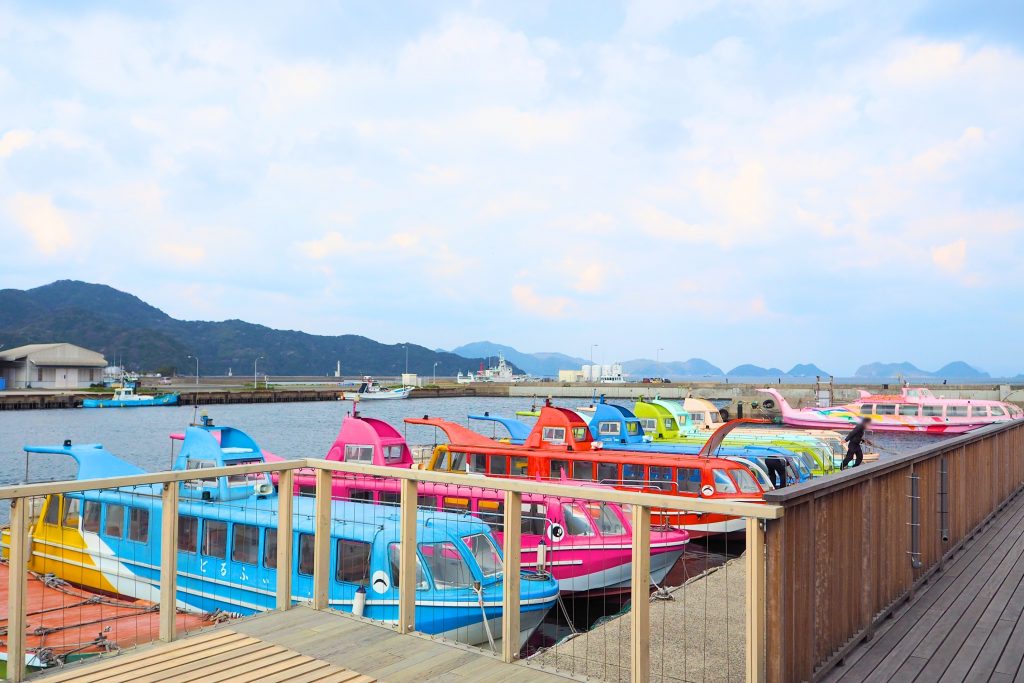 青海島観光汽船